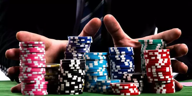 Điều bạn cần chú ý khi chơi All in trong Poker là gì