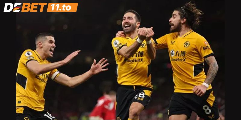 Sự hợp tác Debet và Wolves có lợi cho CLB